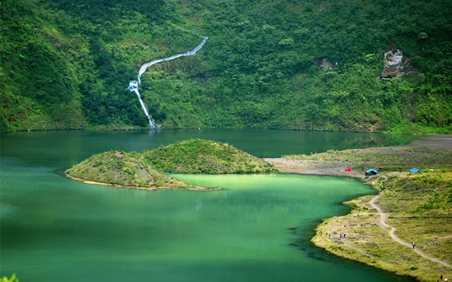 kawah gunung galunggung